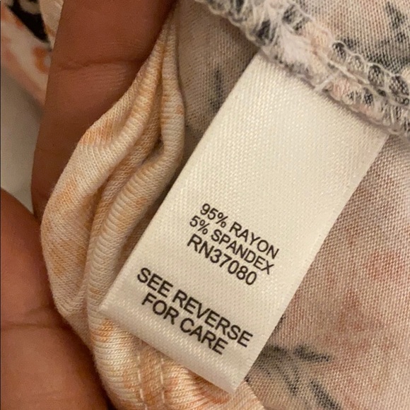 NWT Cream Cato Crochet Tunic/Flowy Top - Picture 6 of 6